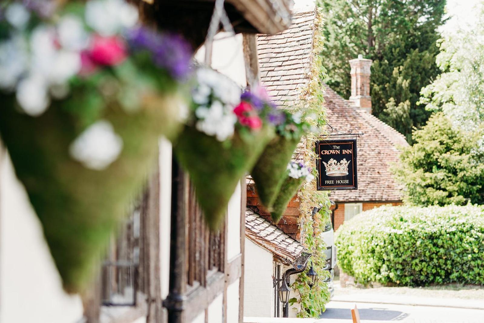 The Crown Inn تشيدينغفولد المظهر الخارجي الصورة