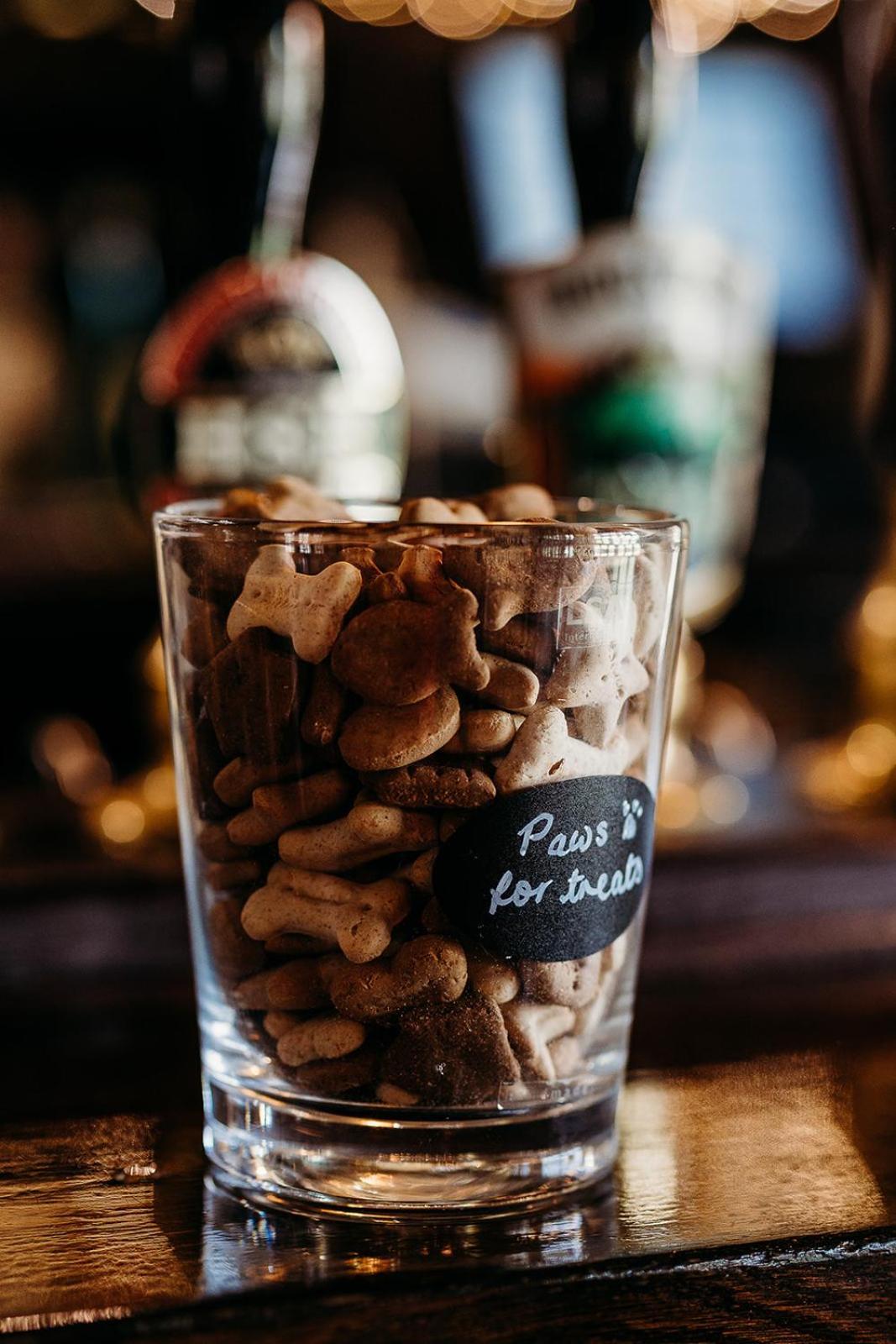 The Crown Inn تشيدينغفولد المظهر الخارجي الصورة