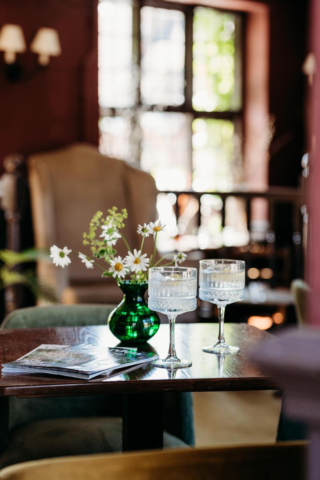 The Crown Inn تشيدينغفولد المظهر الخارجي الصورة