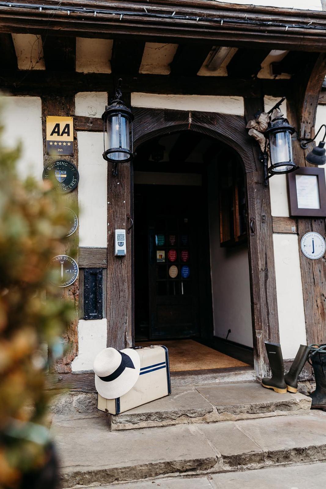 The Crown Inn تشيدينغفولد المظهر الخارجي الصورة