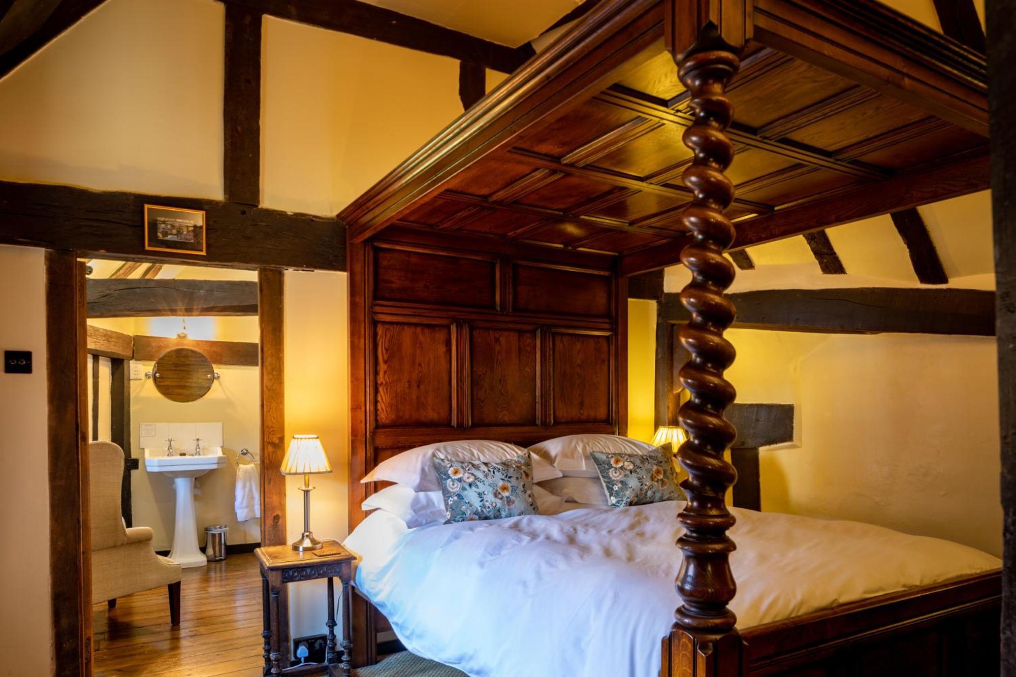 The Crown Inn تشيدينغفولد المظهر الخارجي الصورة